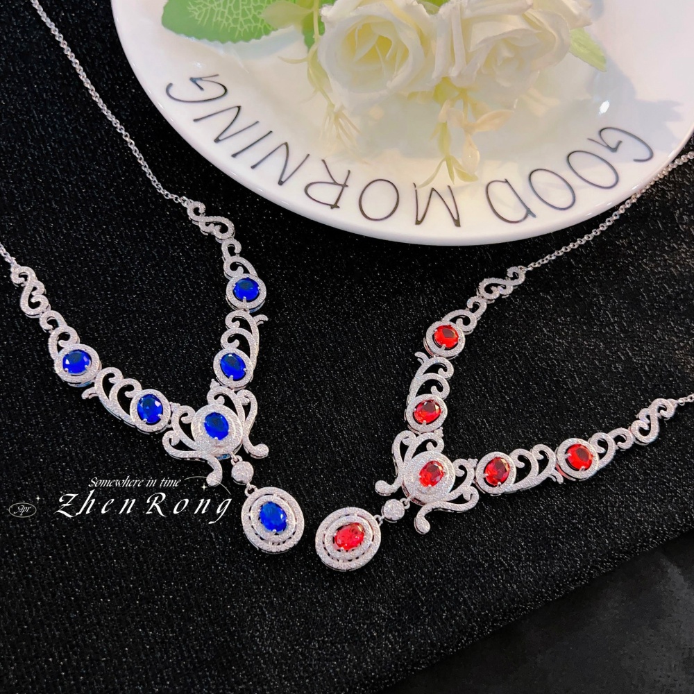 Chain pendant light gem necklace