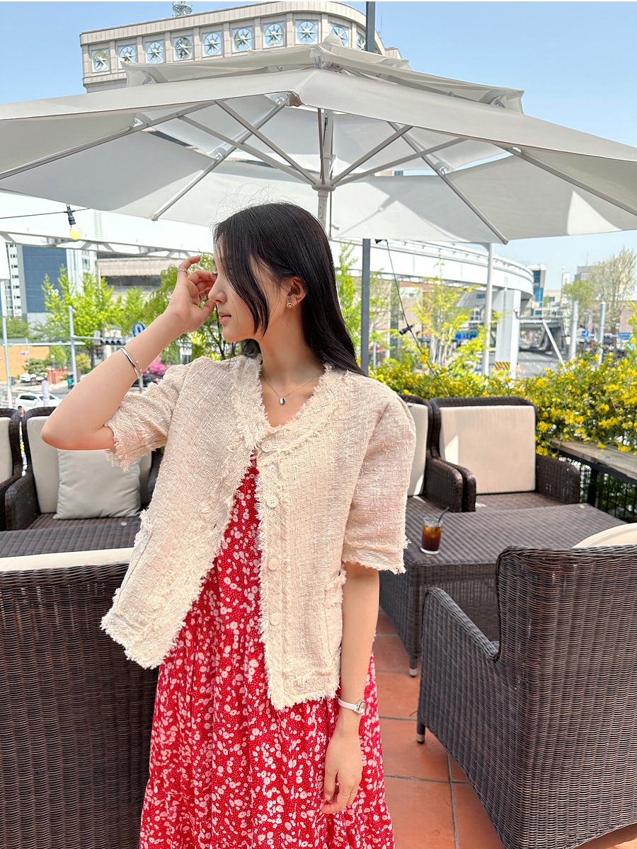 Short fashion and elegant tops coarse flower coat