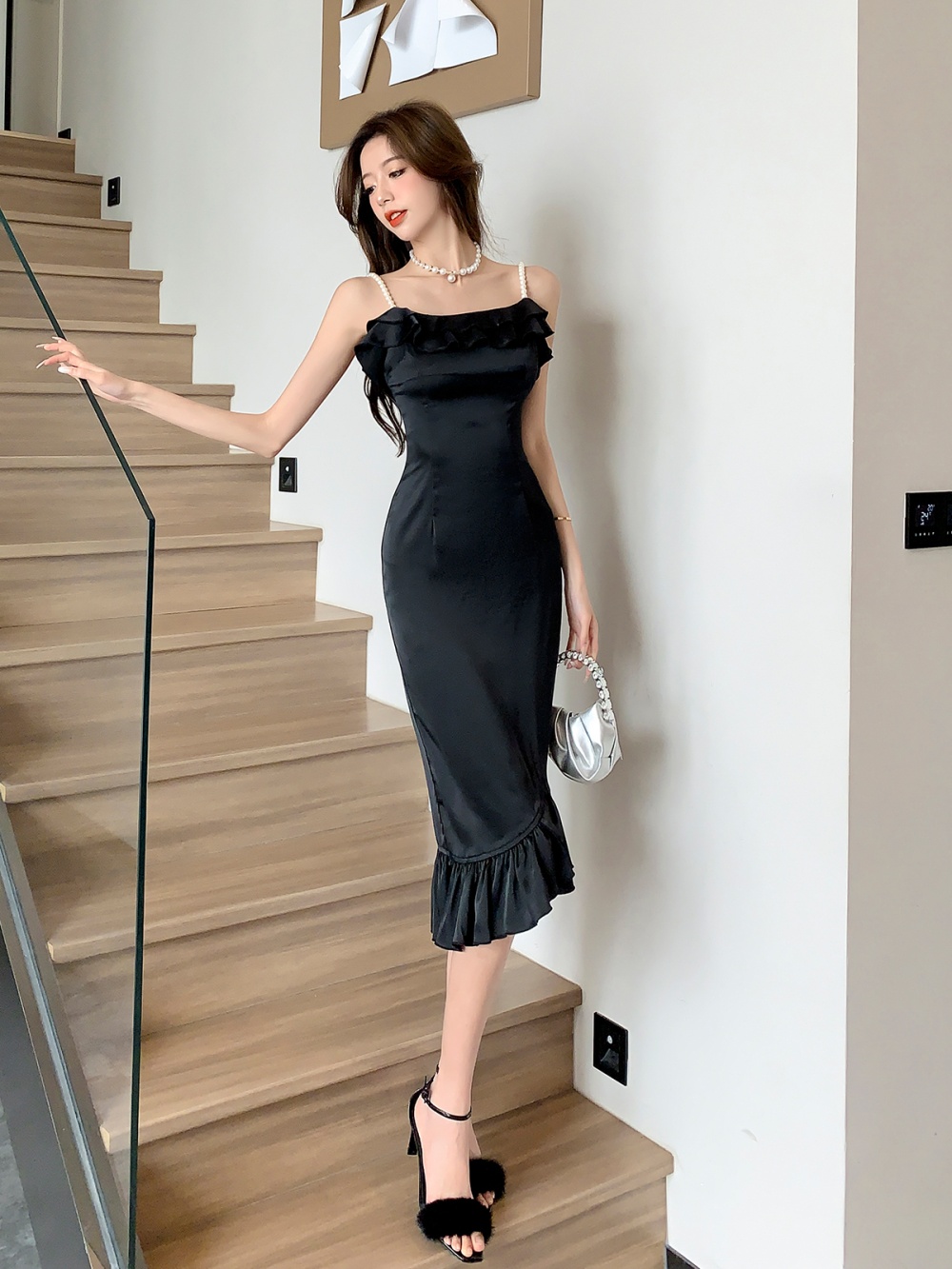 Wrapped chest wood ear formal dress sling slim dress