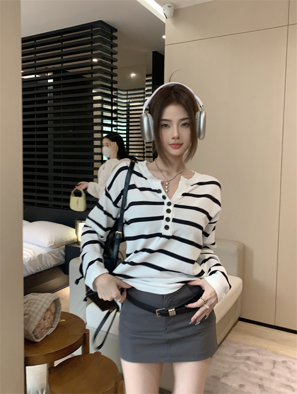 V-neck slim bottoming shirt stripe tops