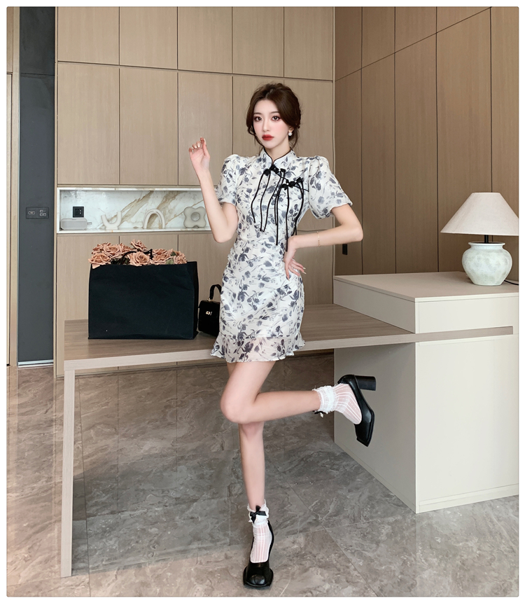 Cstand collar tender cheongsam floral Chinese style dress