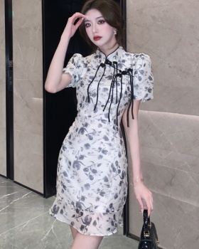 Cstand collar tender cheongsam floral Chinese style dress