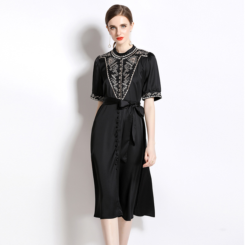 Stand collar slim long dress embroidery dress