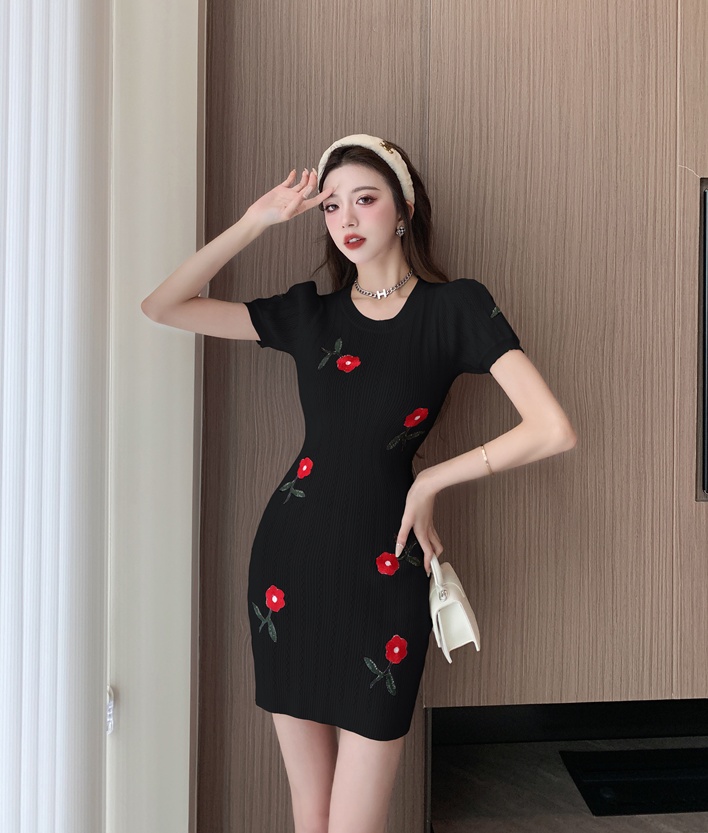 Temperament slim snake puff sleeve stereoscopic dress