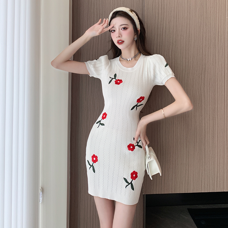 Temperament slim snake puff sleeve stereoscopic dress