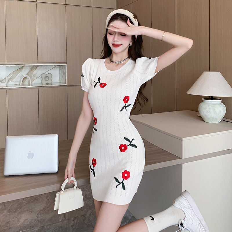 Temperament slim snake puff sleeve stereoscopic dress