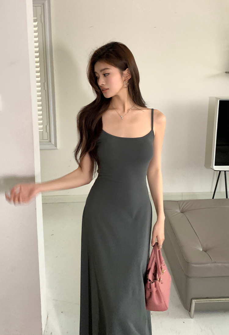 Long spring and summer black-gray simple U-neck dress
