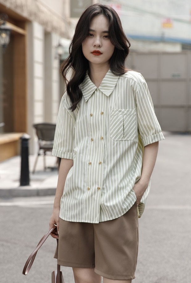 Stripe double-breasted green short sleeve shirt