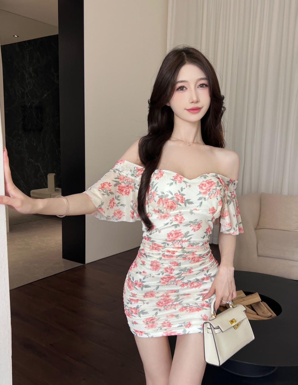Low-cut fashion colors package hip slim sexy dress