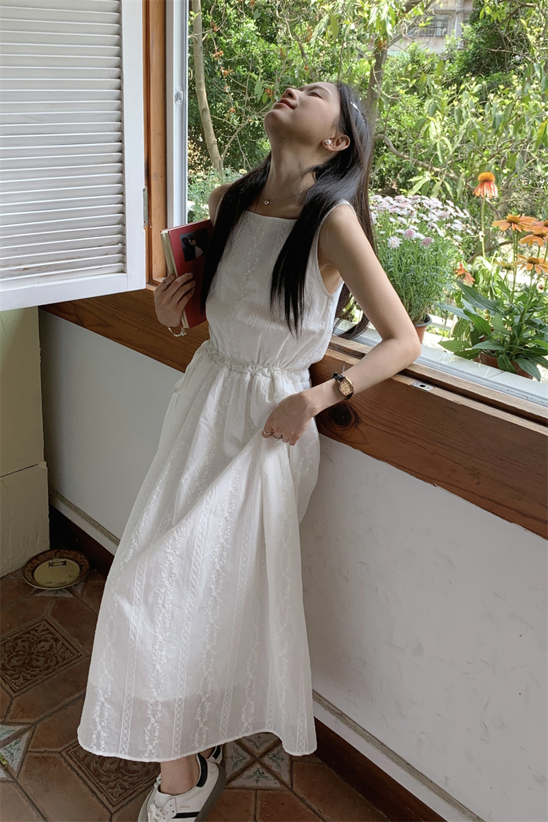 Drawstring horizontal collar vest summer embroidered dress