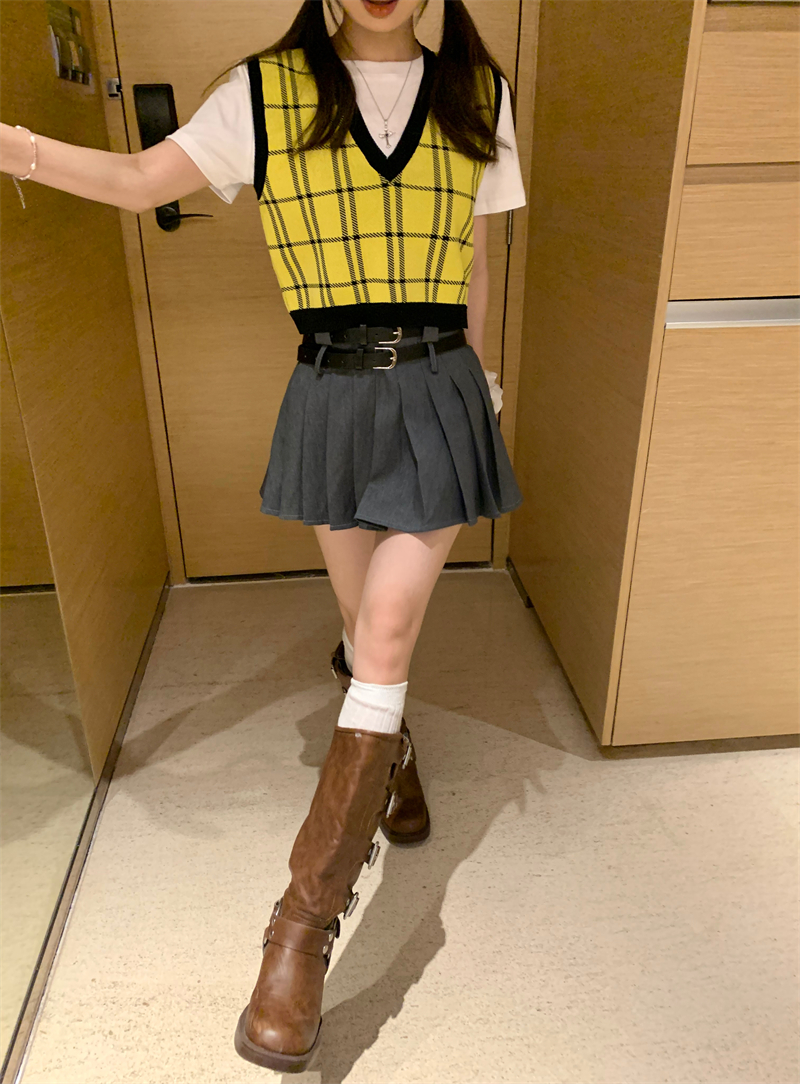 Bottoming short plaid knitted waistcoat for women