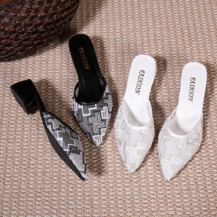 Korean style pointed summer slippers