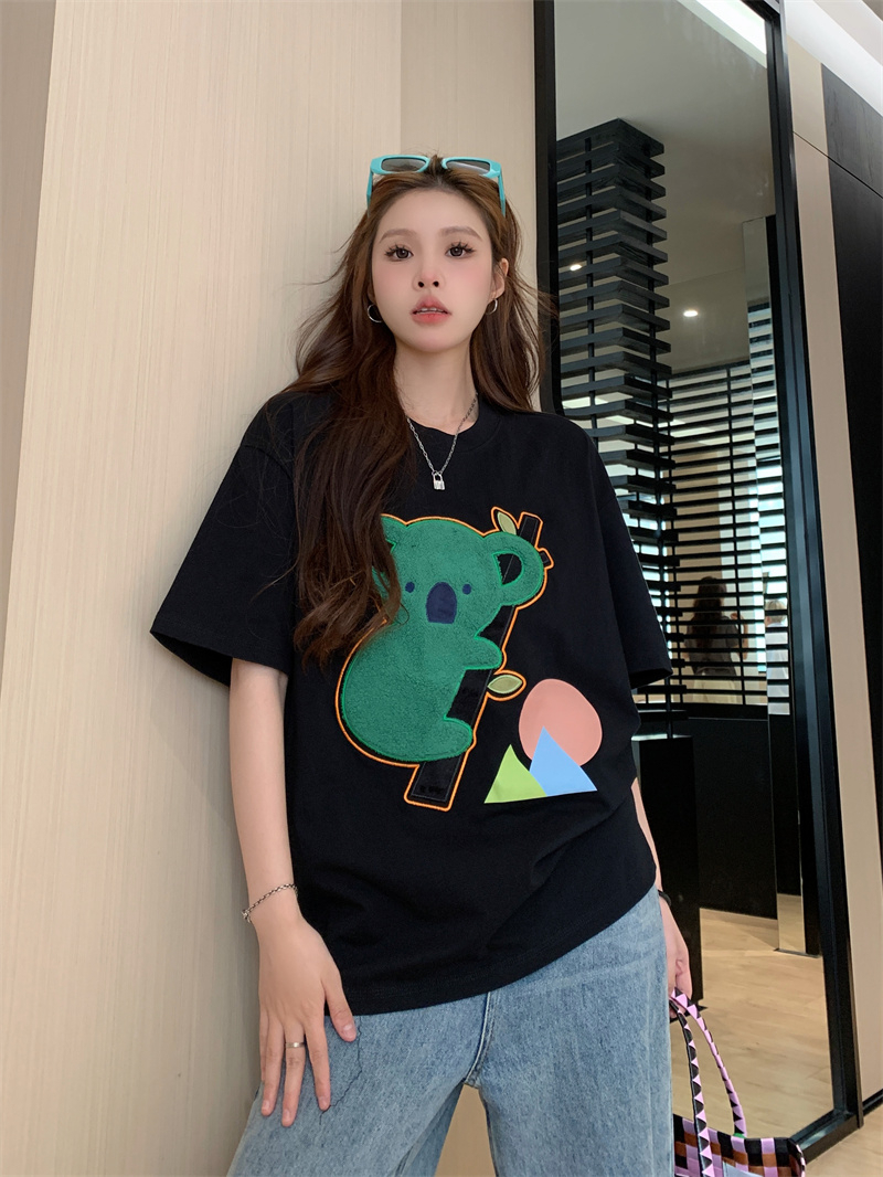 Large yard T-shirt embroidery tops for women