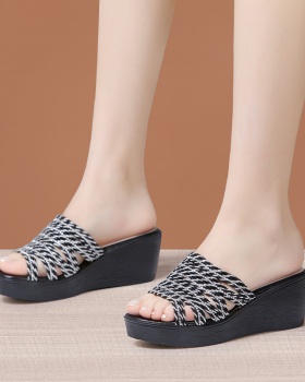 Summer large yard platform slipsole slippers for women