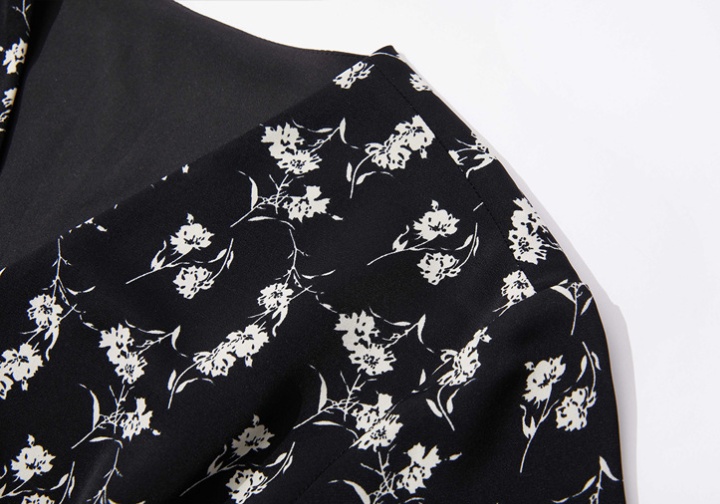 Black floral summer V-neck dress for women