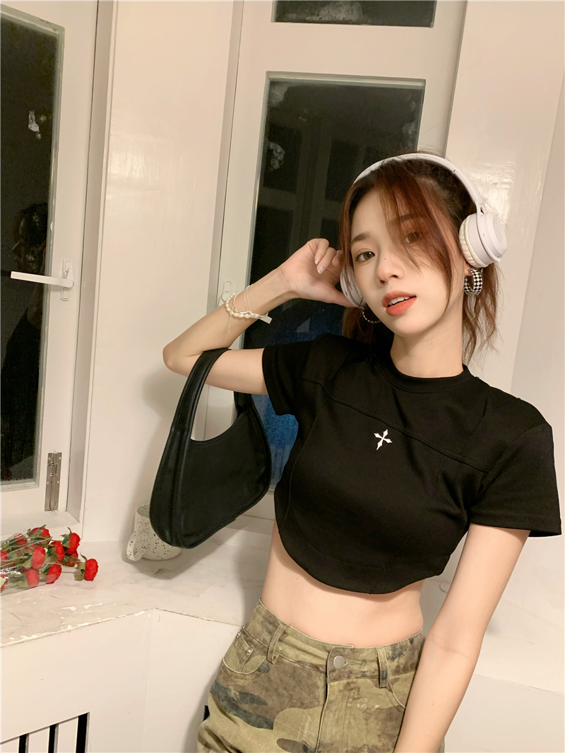 Quality embroidery short sleeve T-shirt