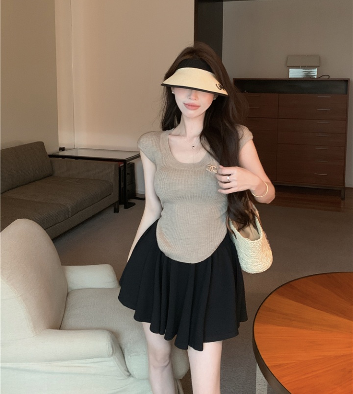 Pleated short sleeve sweater U-neck sexy short skirt 2pcs set