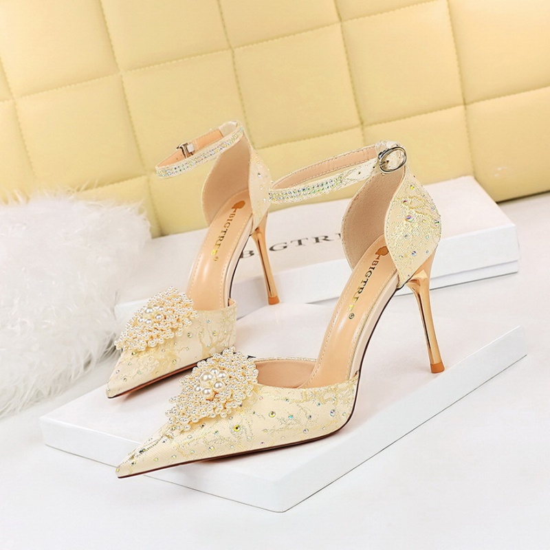 Rhinestone banquet sandals low flowers high-heeled shoes