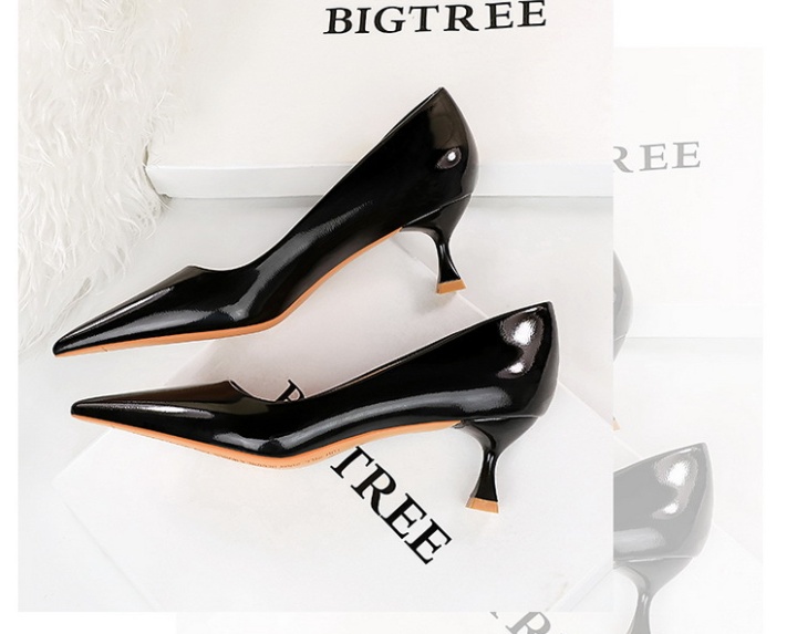 Fashion patent leather simple profession shoes for women