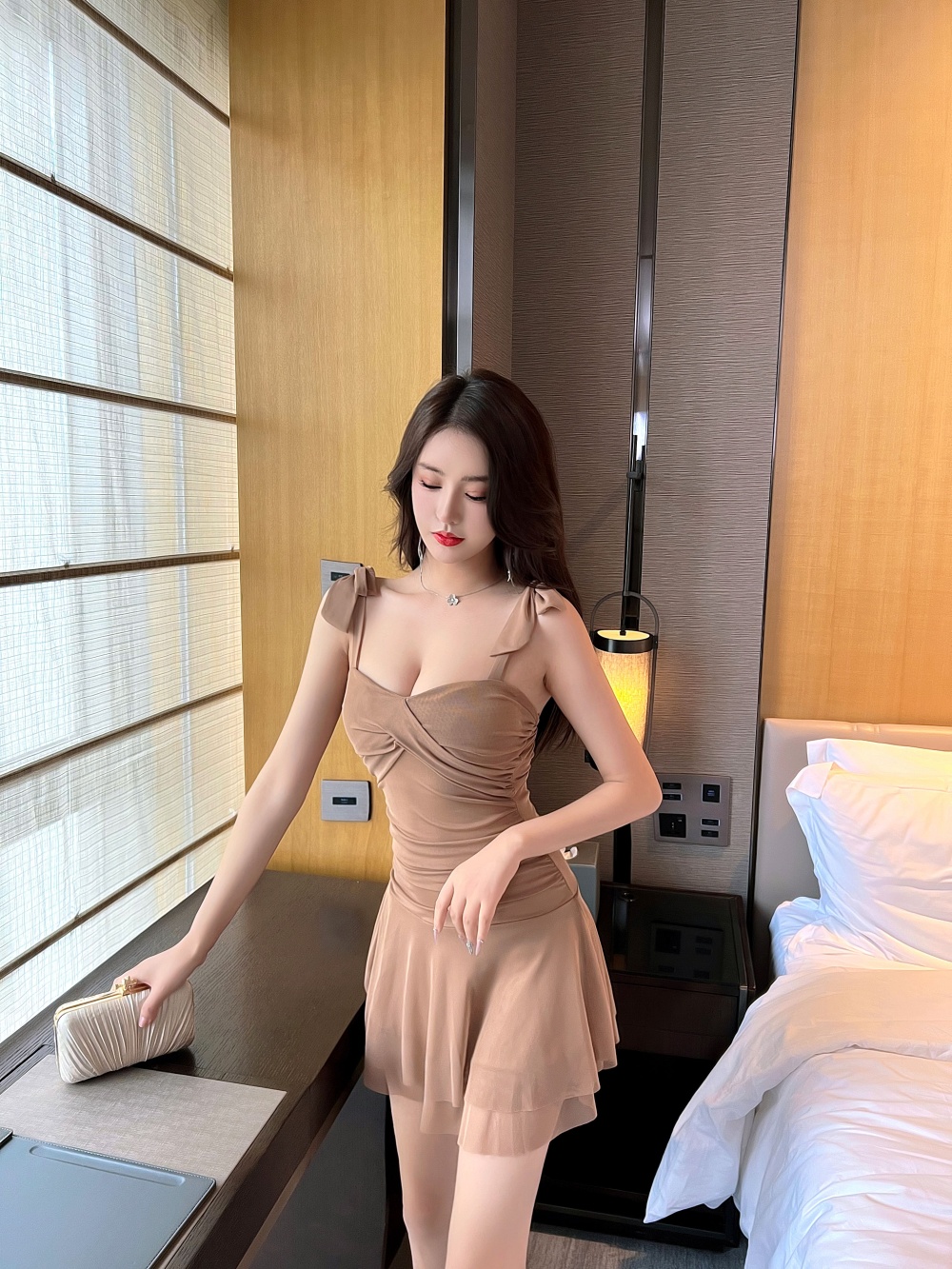Slim sling sexy pinched waist Cover belly dress