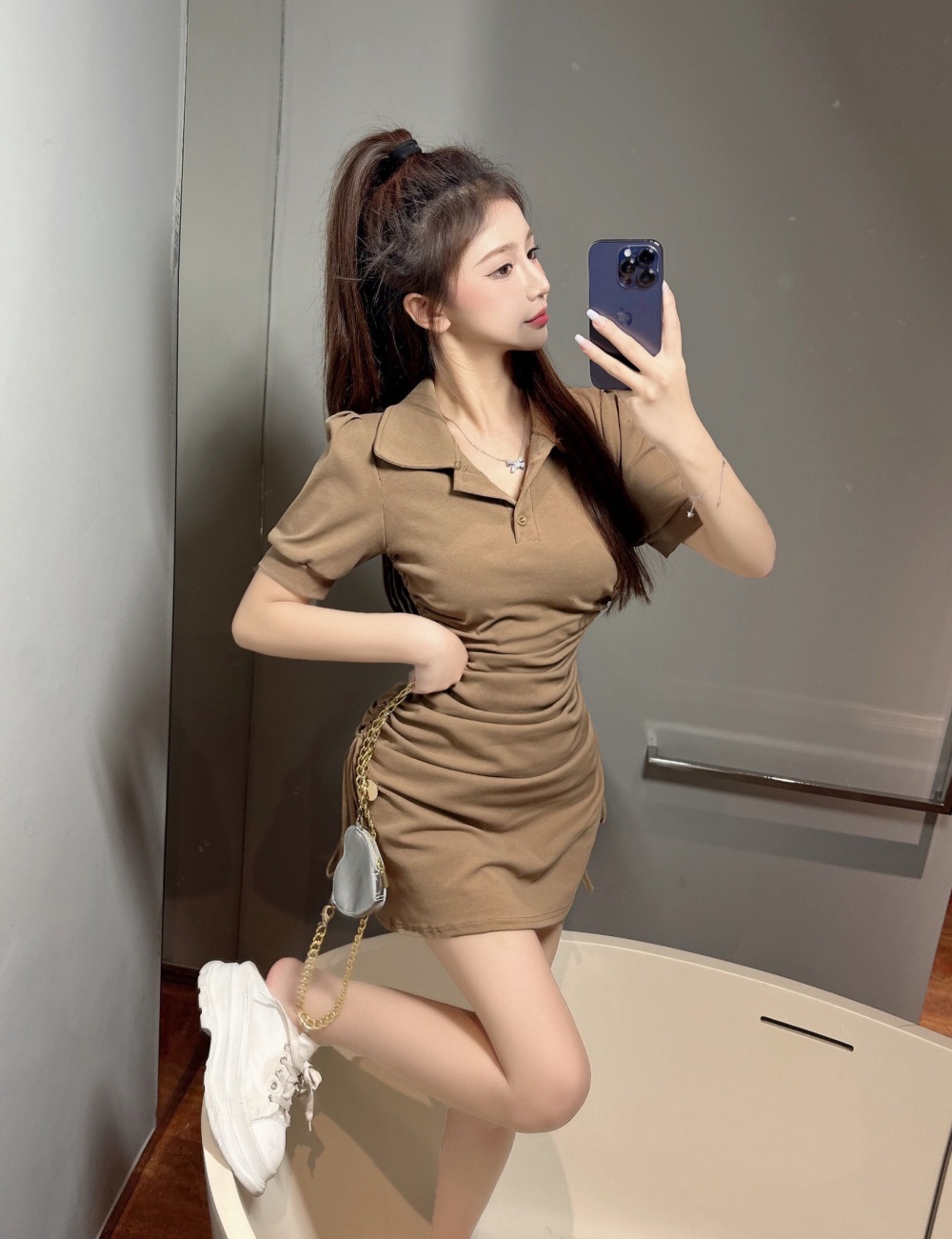 Pinched waist drawstring package hip dress
