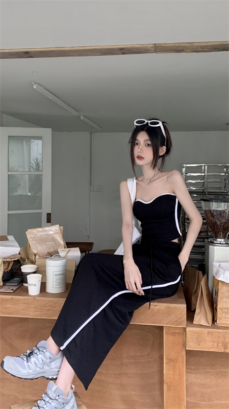 Korean style summer slim black wrapped chest skirt 2pcs set
