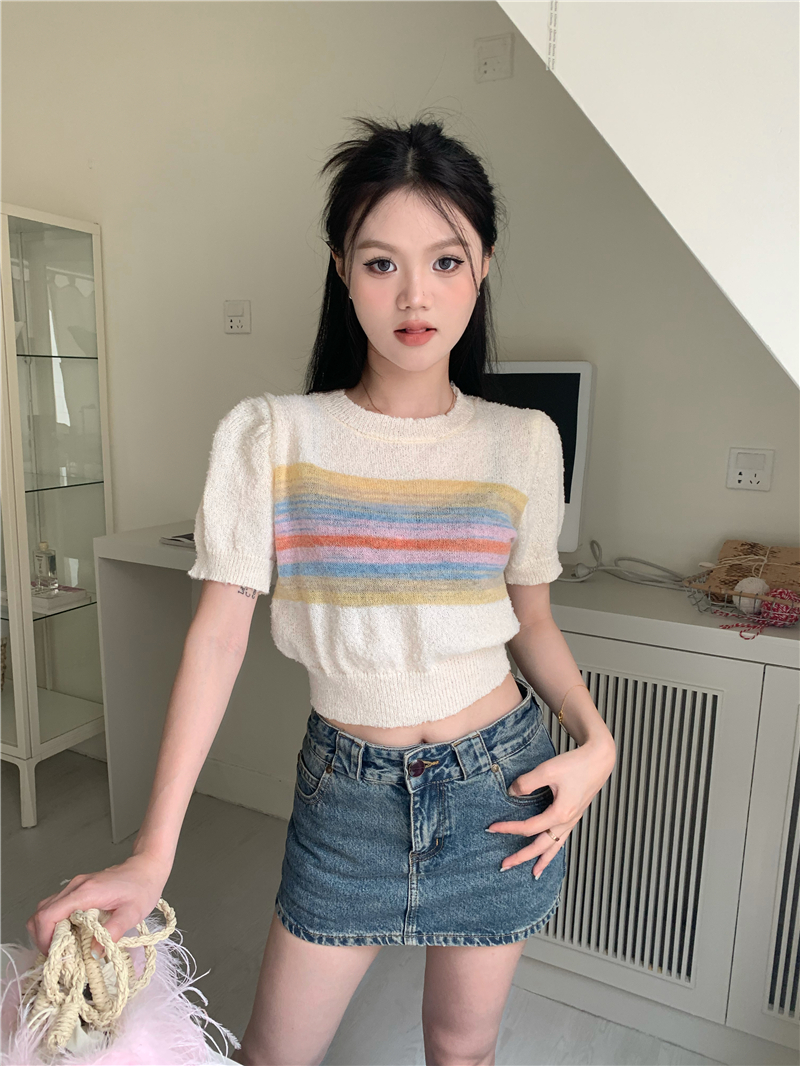 Short round neck mixed colors maiden stripe knitted tops