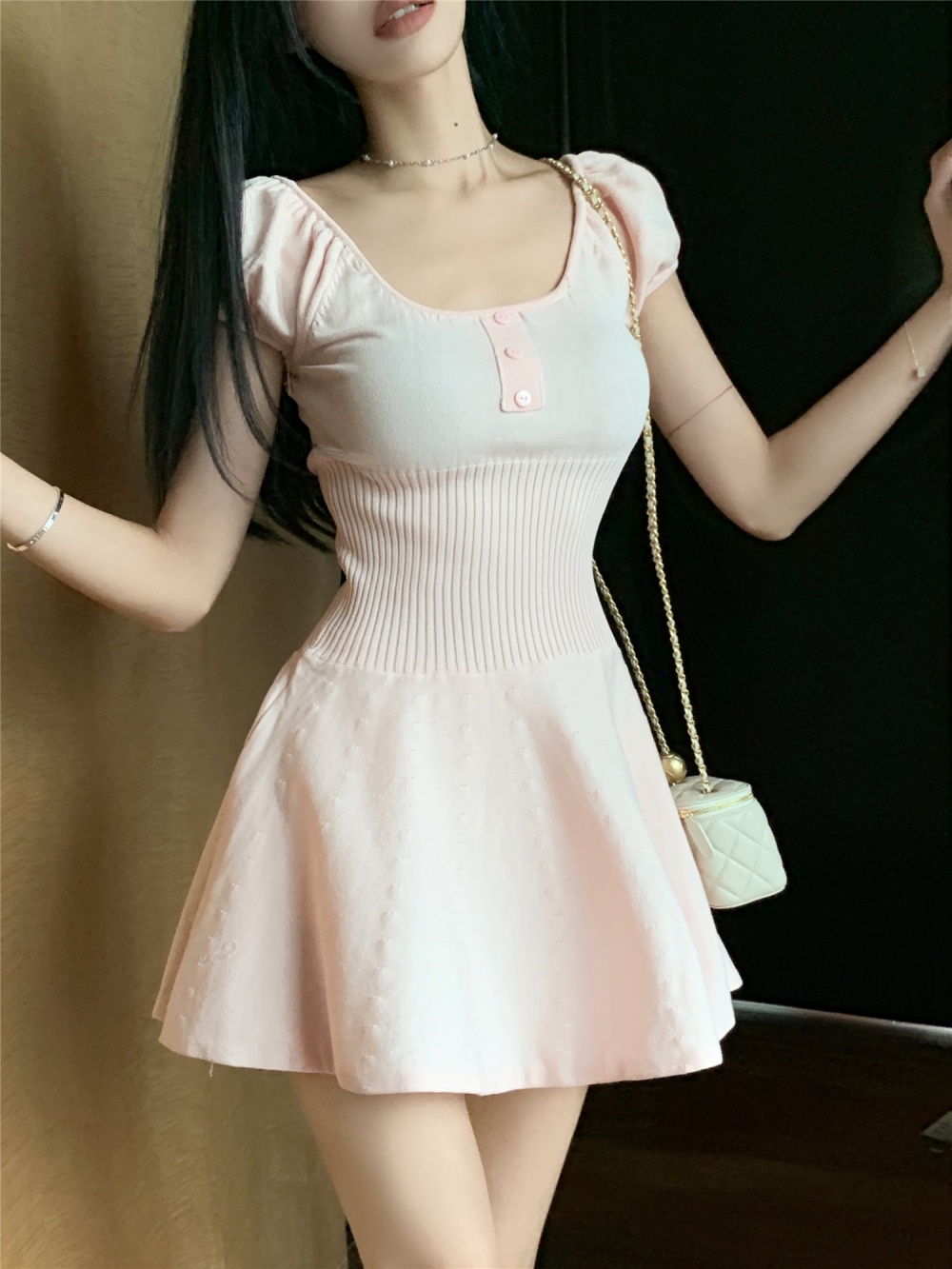 Pinched waist short sleeve dress square collar sweet T-back
