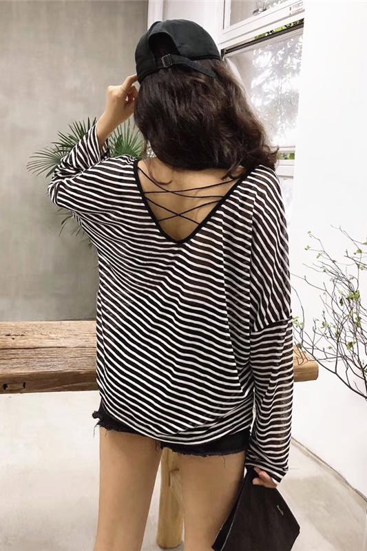 Loose smock long sleeve T-shirt for women