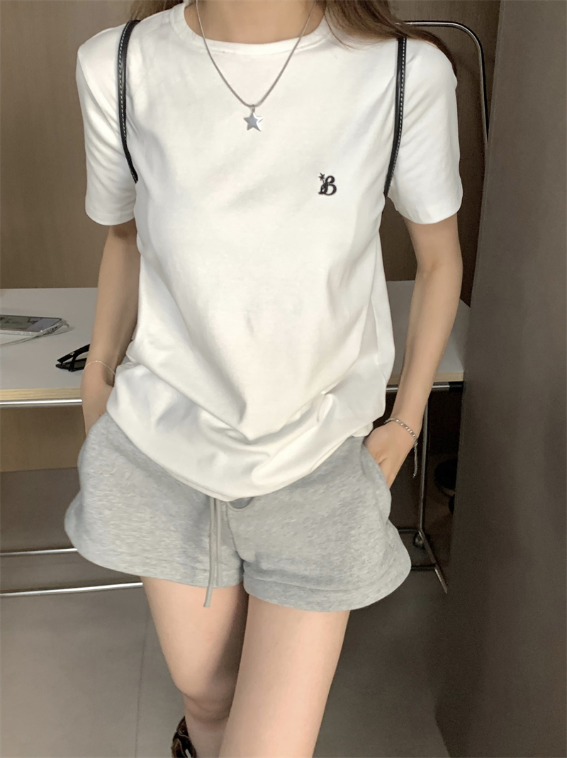 Short sleeve embroidery loose tops round neck slim T-shirt