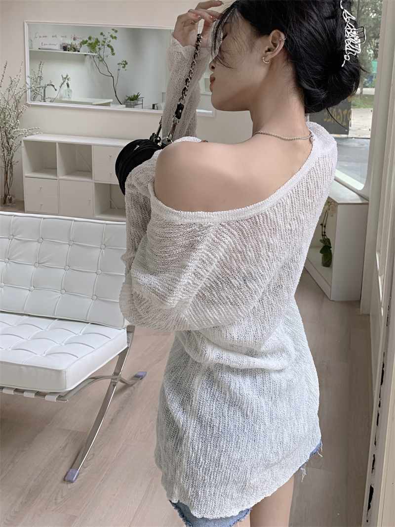 Loose pullover hollow long V-neck split lazy pure sweater