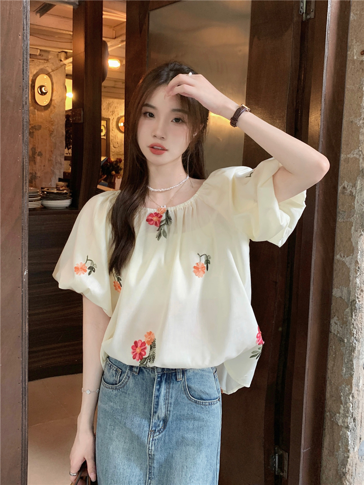 Flowers puff sleeve loose tops embroidery sweet shirt