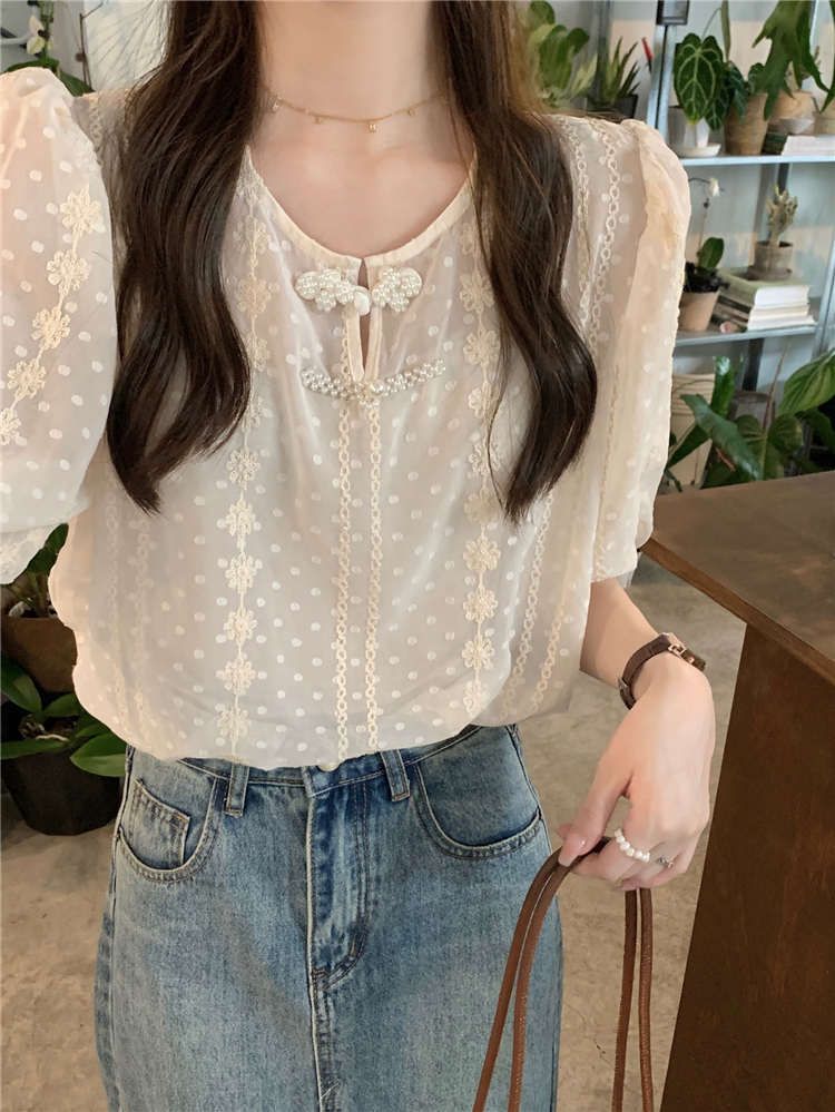 Round neck embroidery tops France style loose shirt