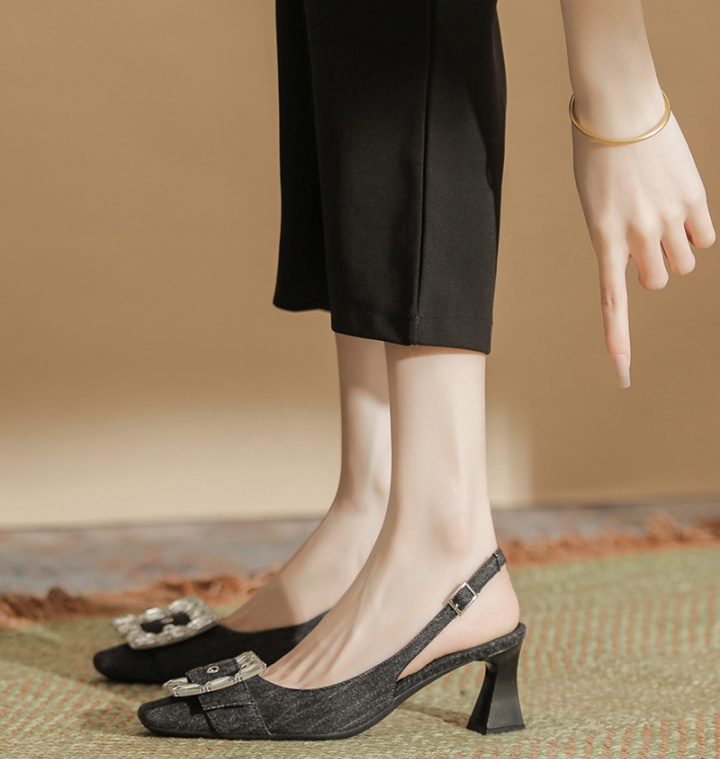 Temperament fashion and elegant sandals for women