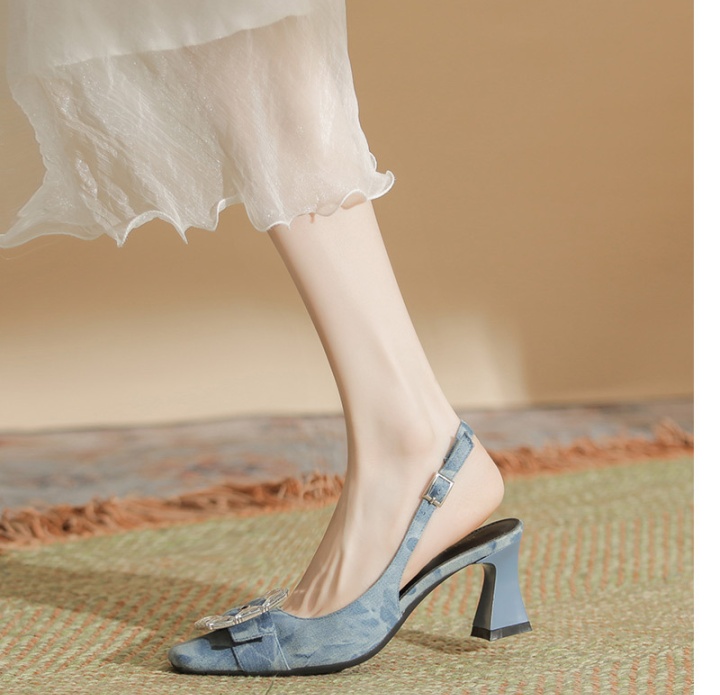 Temperament fashion and elegant sandals for women