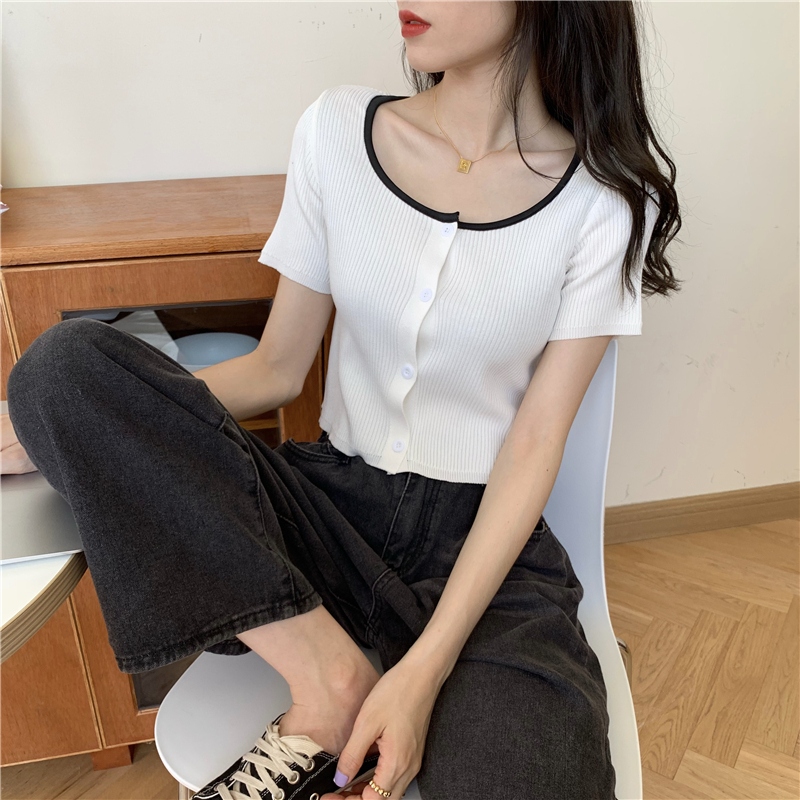 Short slim clavicle Korean style short sleeve sweater