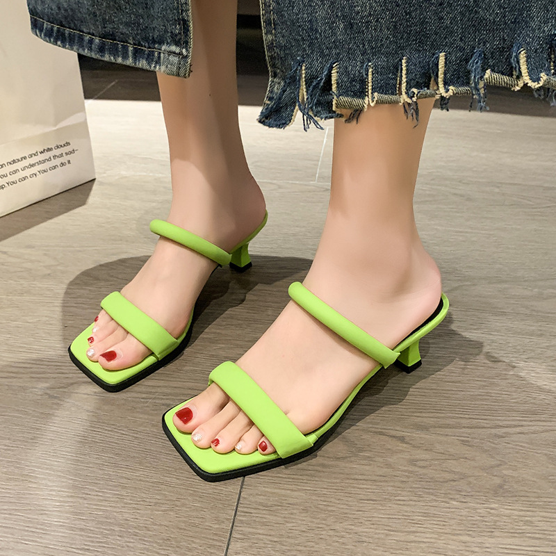 Korean style square head fine-root summer slippers for women