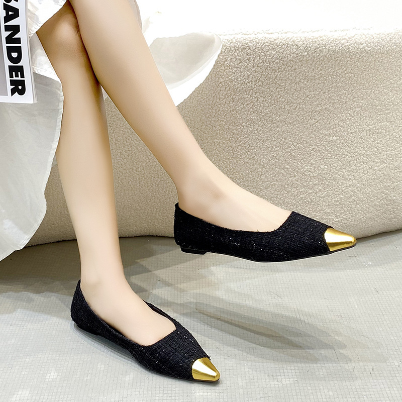Pointed Korean style flattie low shoes