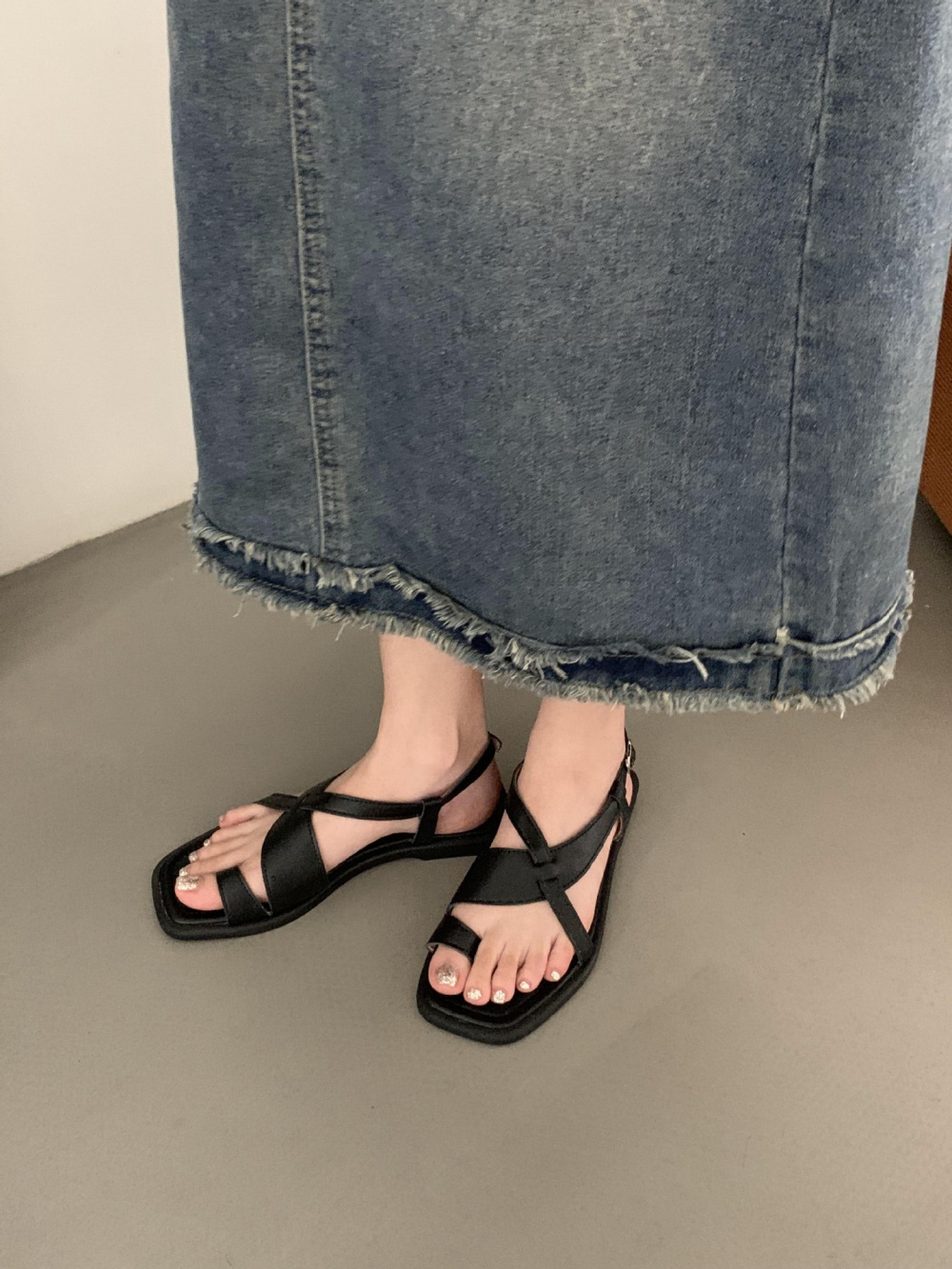 Summer cross wears outside square head sandals for women