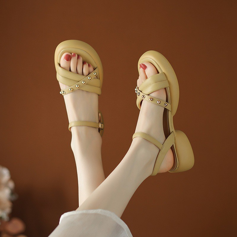 Casual summer buckle sandals low open toe rivet shoes for women