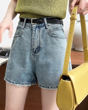 Slim wears outside shorts burr washed short jeans for women
