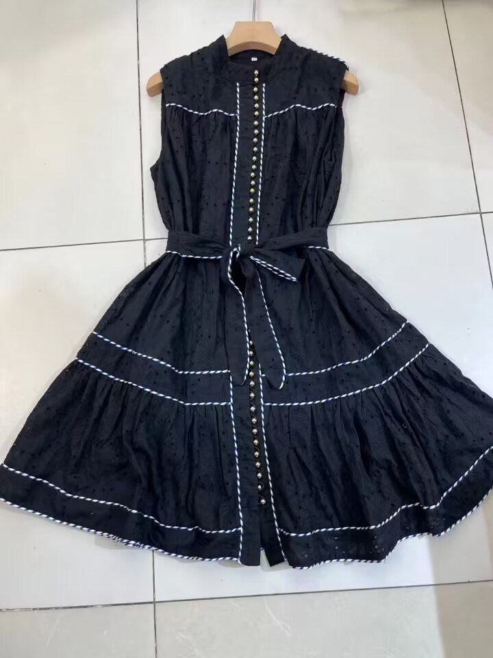 Pinched waist dress embroidery T-back for women