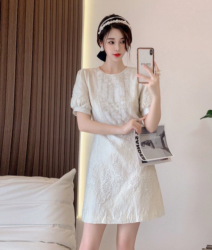 Fashion and elegant beading relief dress for women