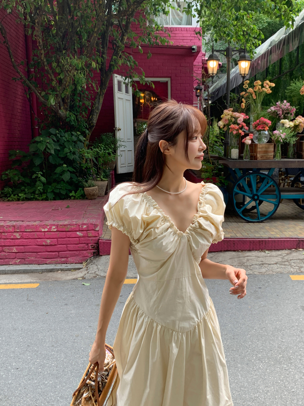 Slim summer V-neck folds Korean style pinched waist dress
