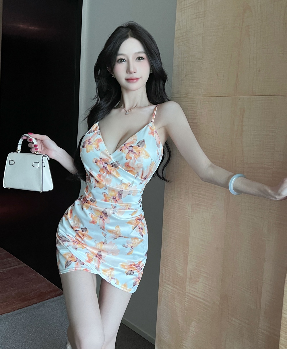 Low-cut sexy printing package hip sling dress