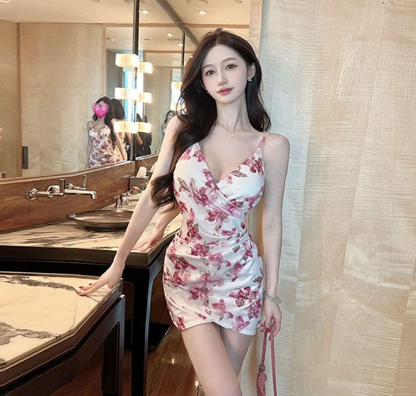 Low-cut sexy printing package hip sling dress