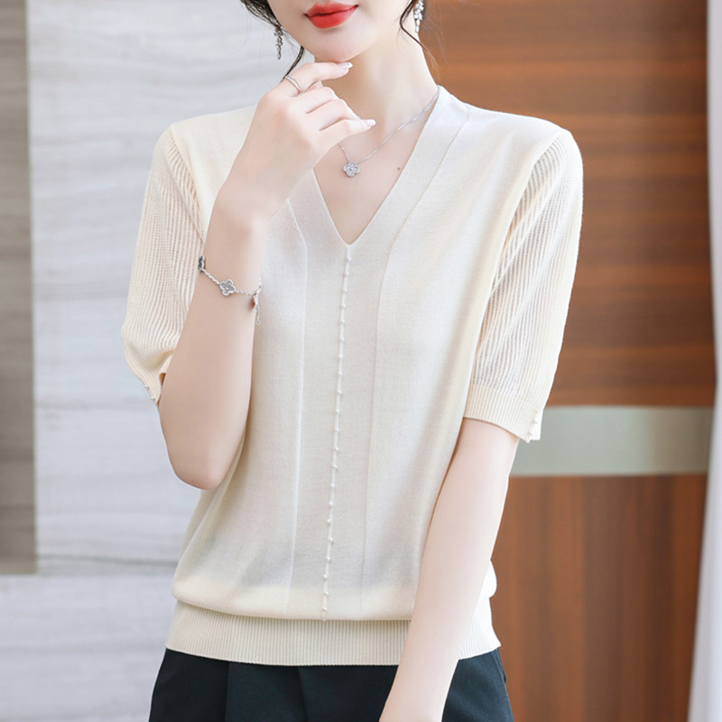 Loose large yard T-shirt V-neck sweater for women