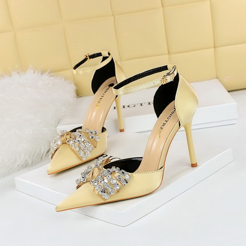 European style summer sandals low high-heeled shoes for women