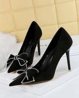 Sexy low bow pointed rhinestone nightclub shoes for women