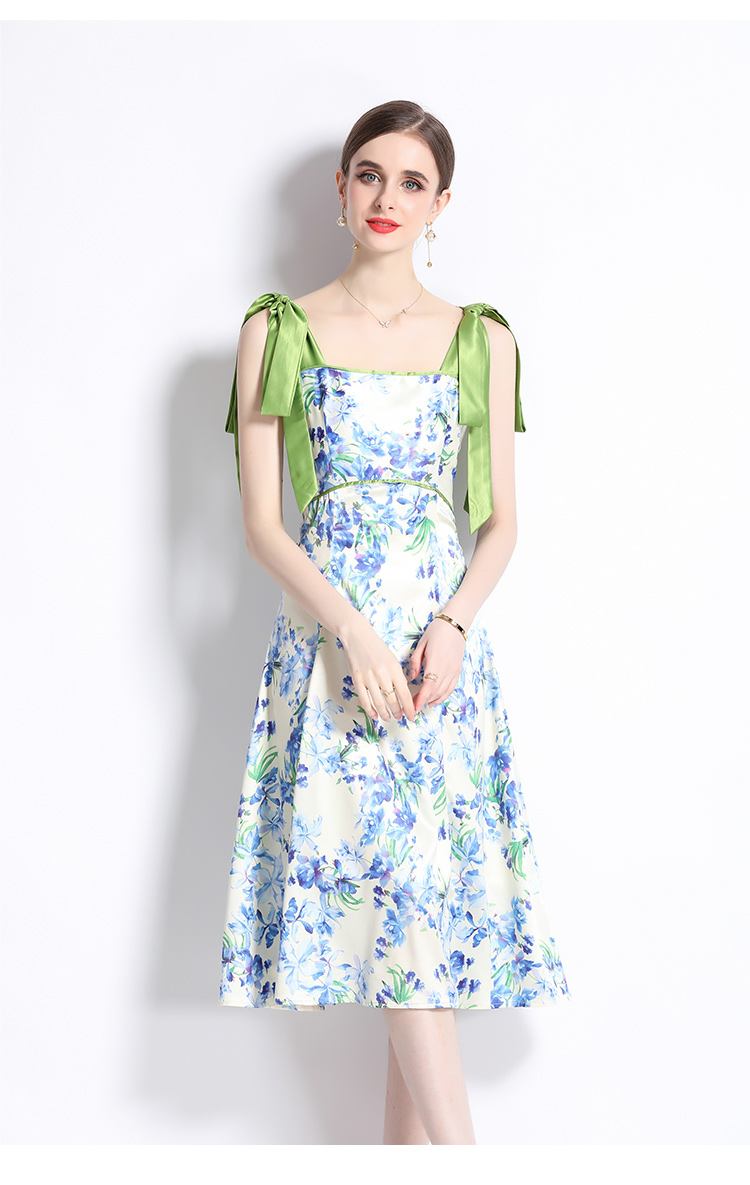 Retro slim square collar floral dress for women